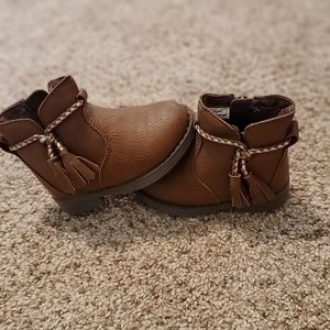 Toddler OshKosh Boots Size 4